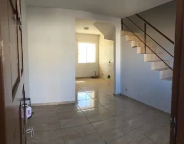 Sobrado com 2 Quartos à venda, 74m² no Forquilhas, São José