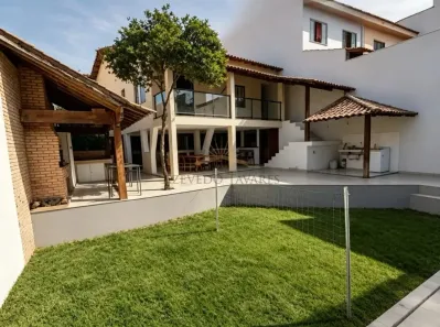 Casa com 4 Quartos à venda, 250m² no Novo Horizonte, Macaé