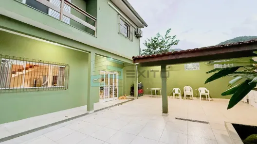 Sobrado com 3 Quartos à venda, 180m² no Maresias, São Sebastião