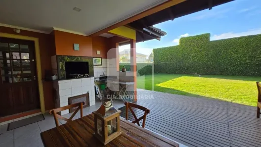 Casa com 3 Quartos à venda, 230m² no Jurerê Internacional, Florianópolis