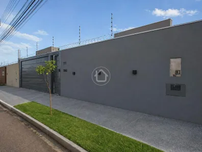 Casa com 3 Quartos à venda, 210m² no Carandá Bosque, Campo Grande