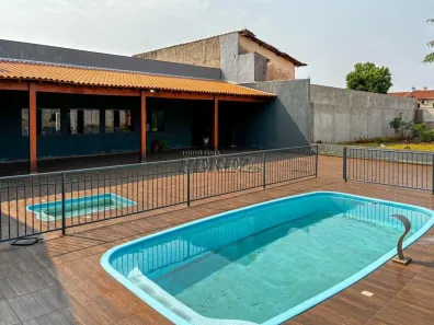 Imóvel Comercial para alugar, 243m² no Santiago, Londrina