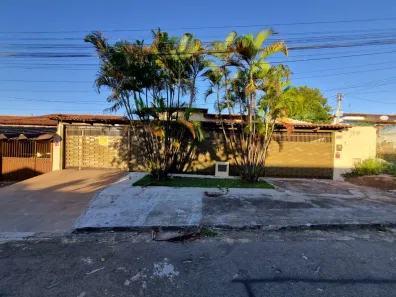 Casa com 3 Quartos à venda, 259m² no Jardim Presidente, Goiânia
