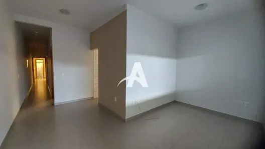 Casa com 3 Quartos para alugar, 102m² no Cidade Jardim, Uberlândia