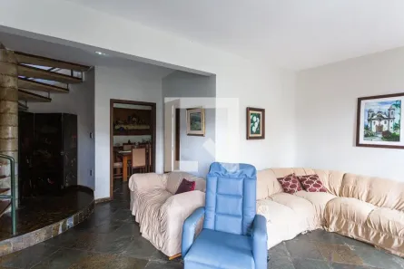 Casa com 5 Quartos à venda, 249m² no Ipiranga, Belo Horizonte