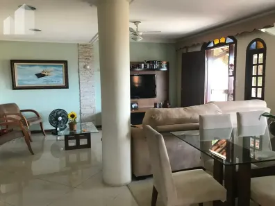 Casa com 4 Quartos à venda, 256m² no Parque Horizonte, Nova Iguaçu