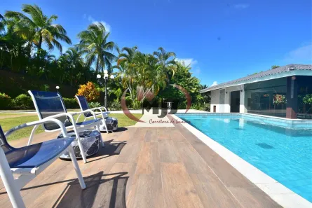Casa de Condomínio com 6 Quartos para venda ou aluguel, 500m² no Portão, Lauro de Freitas