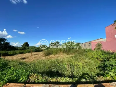Lote/Terreno à venda, 336m² no Fabrício, Uberaba