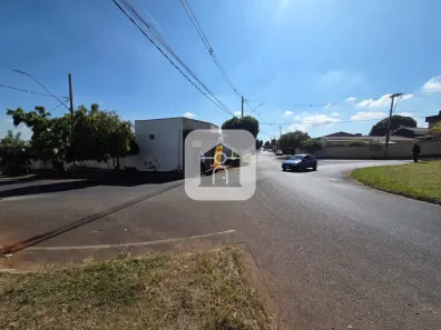 Lote/Terreno à venda, 814m² no Aclimação, Uberlândia