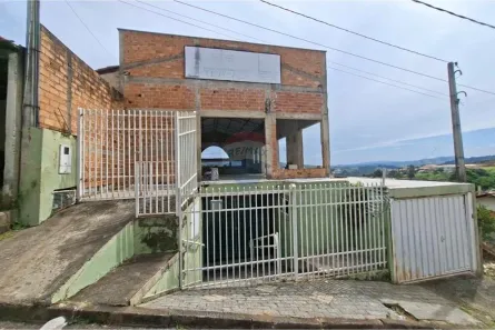 Sobrado com 2 Quartos à venda, 526m² no Centro, Socorro