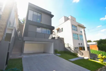 Casa de Condomínio com 4 Quartos à venda, 280m² no Alphaville, Santana de Parnaíba