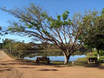 Fazenda/Sítio com 3 Quartos à venda, 400m² no Chácaras Eldorado, Uberlândia