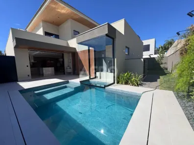 Sobrado com 5 Quartos à venda, 328m² no Samambaia Parque Residencial, Bauru