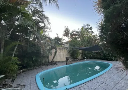 Casa com 7 Quartos à venda, 360m² no Praia Comprida, São José