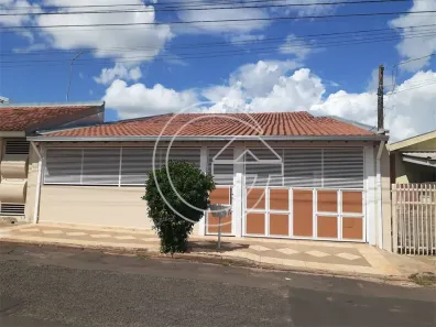 Casa com 3 Quartos à venda, 130m² no Centro, Marília