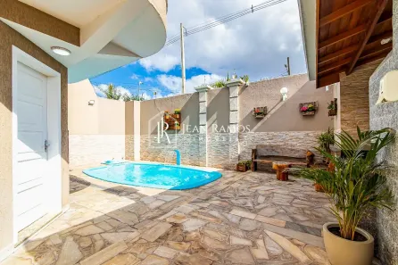 Sobrado com 3 Quartos à venda, 169m² no Boqueirão, Curitiba