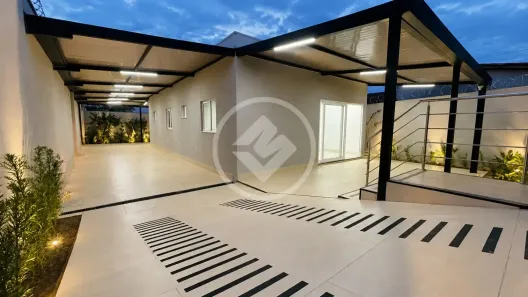 Casa com 3 Quartos à venda, 190m² no Setor Garavelo, Aparecida de Goiânia