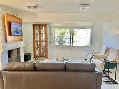 Casa com 4 Quartos à venda, 300m² no Três Vendas, Pelotas