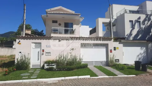 Casa de Condomínio com 4 Quartos à venda, 200m² no Vargem Grande, Rio de Janeiro