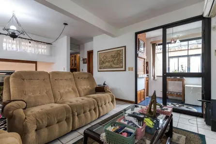 Apartamento com 4 Quartos para alugar, 206m² no Petrópolis, Porto Alegre