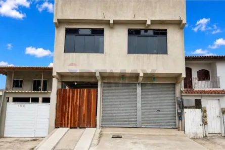 Imóvel Comercial com 2 Quartos à venda, 200m² no Jardim Peró, Cabo Frio
