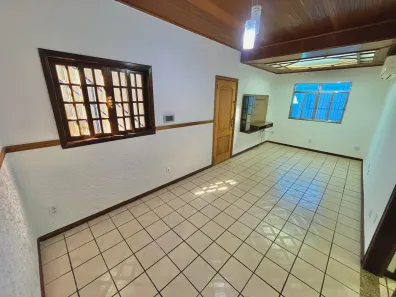 Casa com 3 Quartos à venda, 354m² no Areia Branca, Belford Roxo