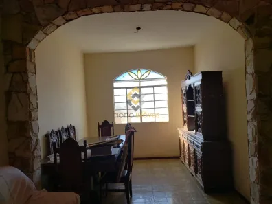 Casa com 6 Quartos à venda, 360m² no Santa Rosa, Belo Horizonte