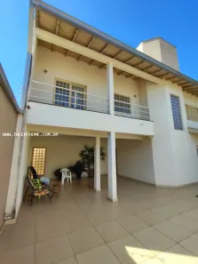 Casa com 4 Quartos à venda, 253m² no Brasília, Londrina