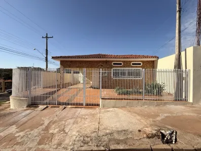Casa com 4 Quartos para alugar, 211m² no Jardim Santa Catarina, São José do Rio Preto