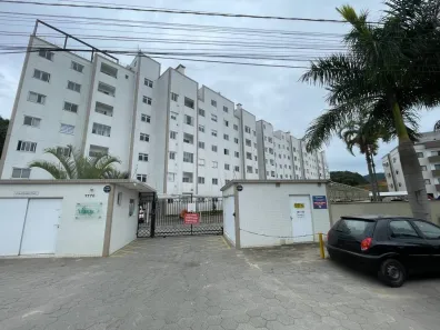 Apartamento com 2 Quartos à venda, 81m² no Monte Alegre, Camboriú