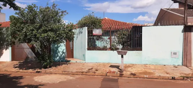 Casa com 4 Quartos à venda, 248m² no Jardim Tijuca, Campo Grande