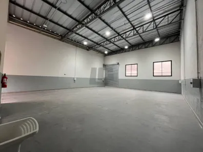 Galpão/Depósito/Armazém para venda ou aluguel, 235m² no Jardim Eldorado, Indaiatuba
