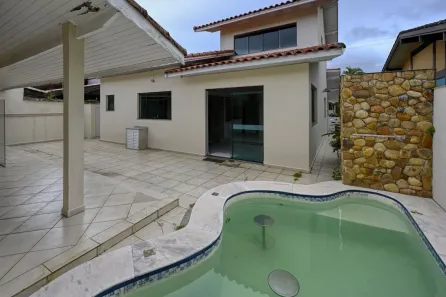 Casa com 3 Quartos à venda, 190m² no Barrio Flórida, Peruíbe