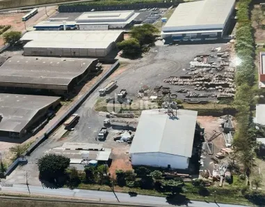 Ponto Comercial para alugar, 2000m² no Distrito Industrial, Uberlândia