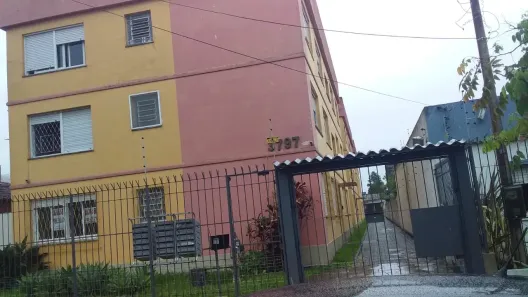Apartamento com 2 Quartos para alugar, 90m² no Centro, Pelotas