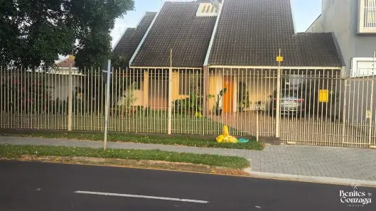 Casa com 3 Quartos à venda, 214m² no Vila Santa Izabel, Maringá