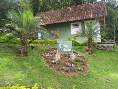 Apartamento com 2 Quartos para alugar, 52m² no Araras, Teresópolis
