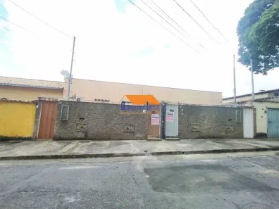 Casa com 8 Quartos à venda, 200m² no Letícia, Belo Horizonte
