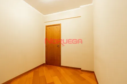 Apartamento com 3 Quartos à venda, 147m² no Cabral, Curitiba