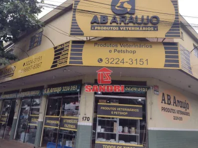 Sala Comercial para alugar, 66m² no Zona 04, Maringá