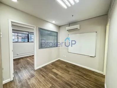 Sala Comercial para alugar, 25m² no Auxiliadora, Porto Alegre
