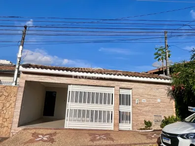 Casa com 4 Quartos para alugar, 161m² no Vila Independência, Piracicaba