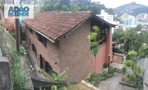 Casa com 5 Quartos à venda, 280m² no Vila Muqui, Teresópolis