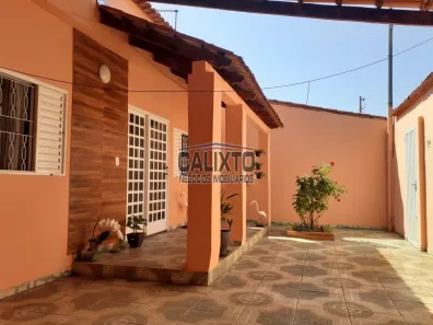 Casa com 2 Quartos à venda, 93m² no Jardim Patrícia, Uberlândia