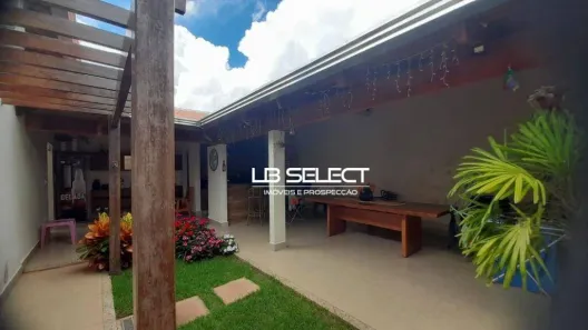 Casa com 3 Quartos à venda, 196m² no Cidade Jardim, Uberlândia