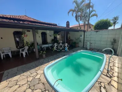 Casa com 3 Quartos à venda, 360m² no Jardim Britânia, Caraguatatuba