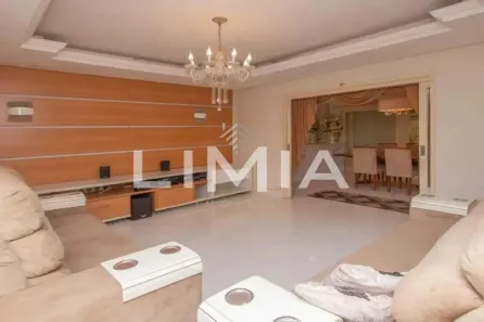 Casa com 3 Quartos à venda, 253m² no Vila Ipiranga, Porto Alegre