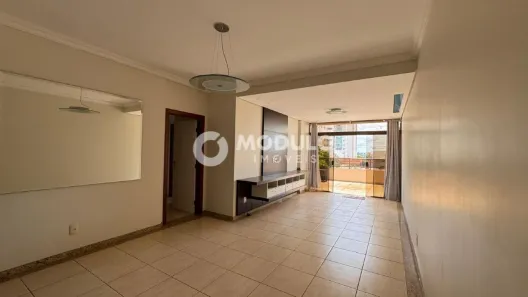 Apartamento com 3 Quartos à venda, 175m² no Osvaldo Rezende, Uberlândia