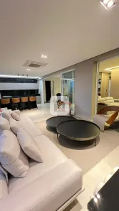 Apartamento com 3 Quartos para alugar, 198m² no Morada da Colina, Uberlândia