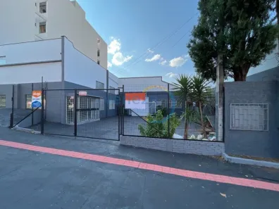 Ponto Comercial para alugar, 243m² no Centro, Londrina